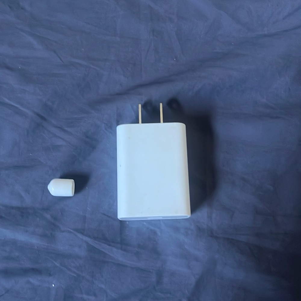 Apple Pencil gen 1 accessories: charger and extra charger cover